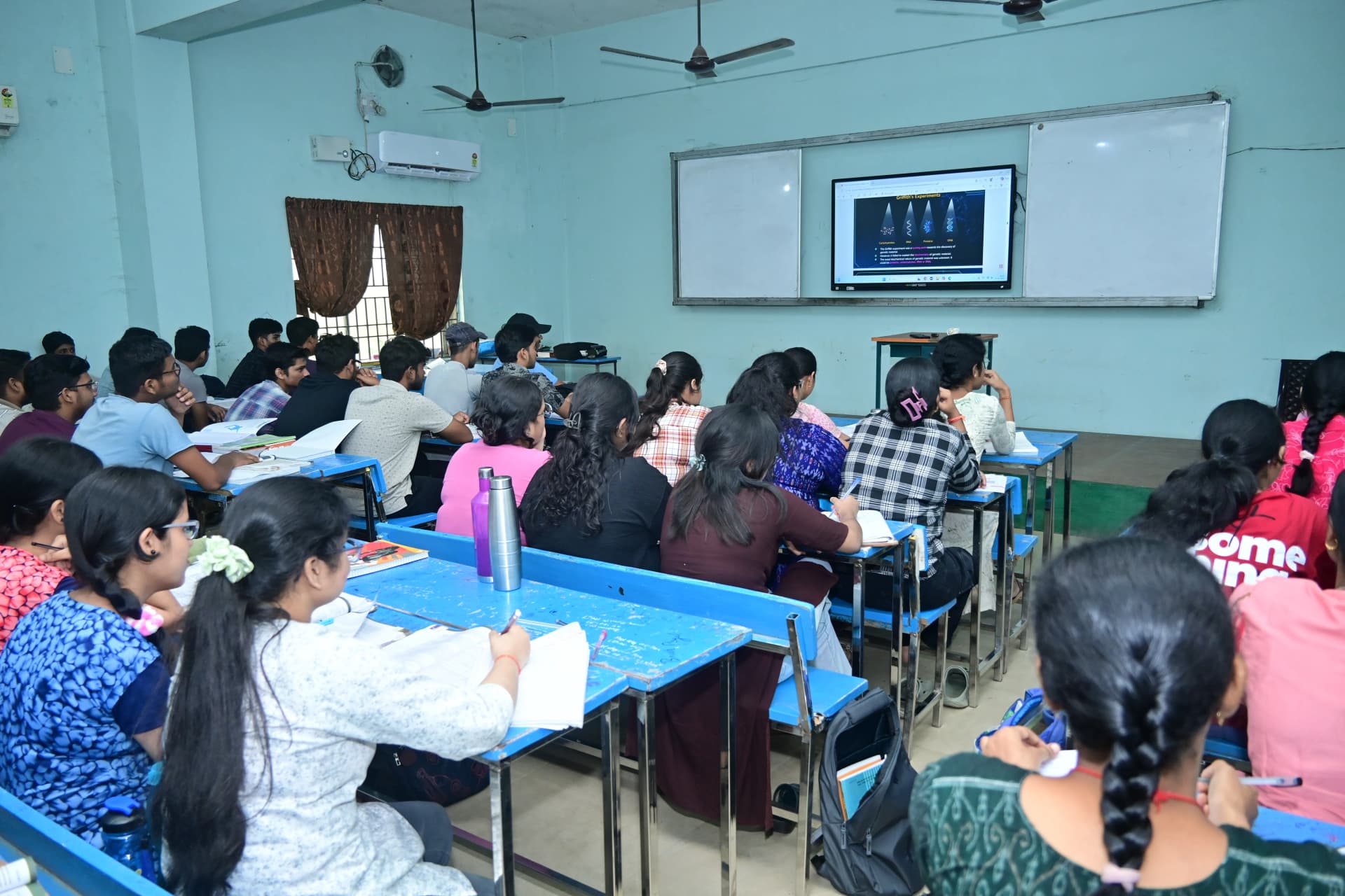 Modern Smart Class